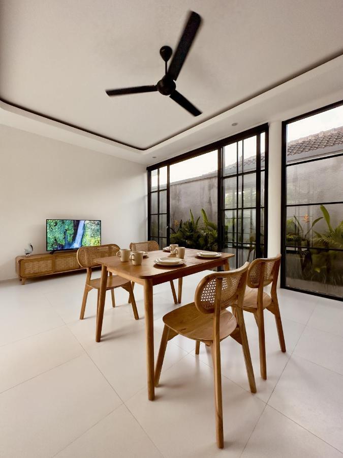 Emma'S Villa Seminyak Esterno foto